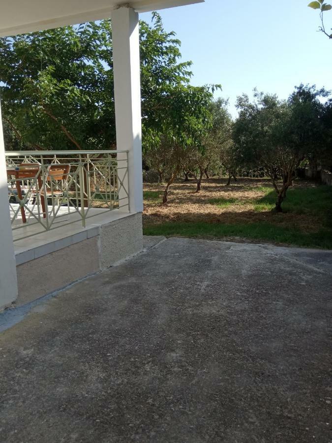 Filippos House Apartment ลิคชูรี ภายนอก รูปภาพ